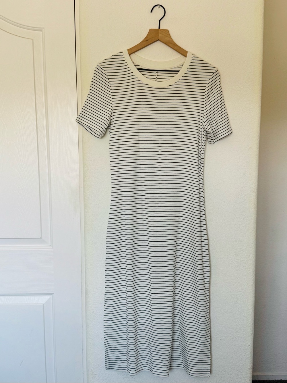 A NEW DAY Black White Striped Maxi Dress Size Medium NWT